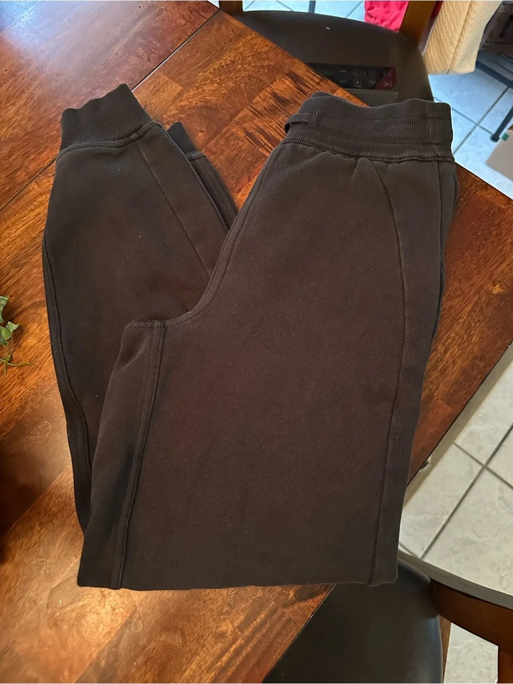 Lululemon Women’s Black Fleece Jogger Bottoms